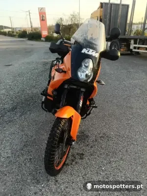 KTM 990