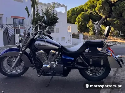 Honda Shadow 750 vt