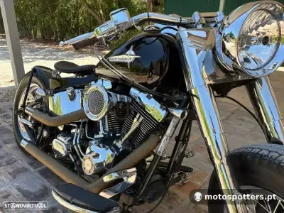 Harley-Davidson FLSTC BOBBER