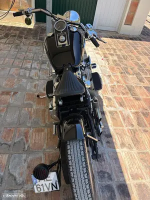 Harley-Davidson FLSTC BOBBER