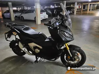 Foto de Honda X-ADV 