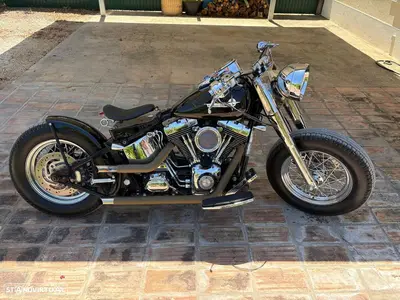 Harley-Davidson FLSTC BOBBER