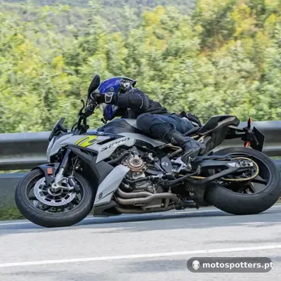 BMW S1000R