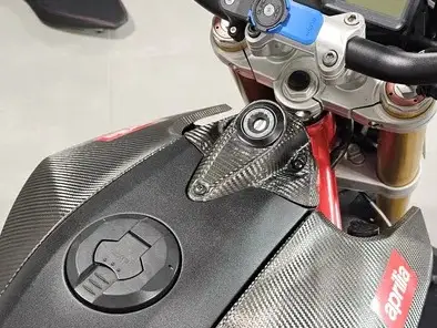 Aprilia Dorsoduro Factory