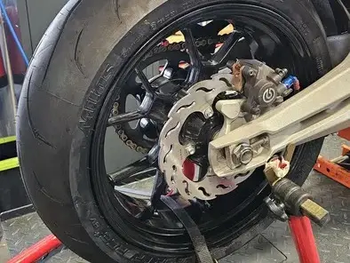 Aprilia Dorsoduro Factory