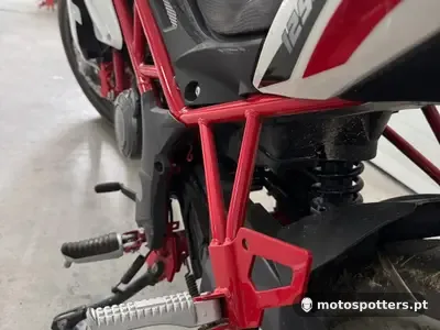 Benelli BN 125